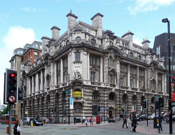 Photo of the former Lloyds Bank building designed by Heathcote in 1915